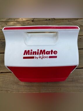 Vintage Igloo MiniMate Cooler Red White Lunch Box Made USA Promo